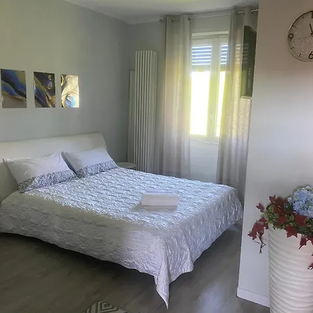 Casavacanzalacorte Apartment Cadrezzate